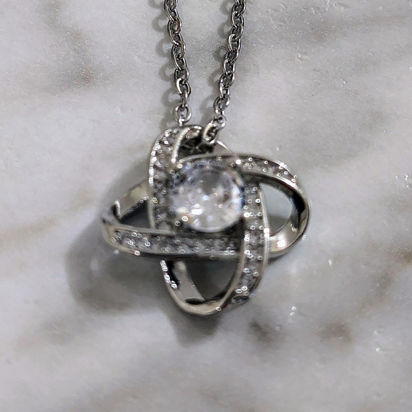 Ungent Them Silver Plated Adjustable 18" Chain with AAA+ Cubic Zirconia Pendant - Picture 4 of 8